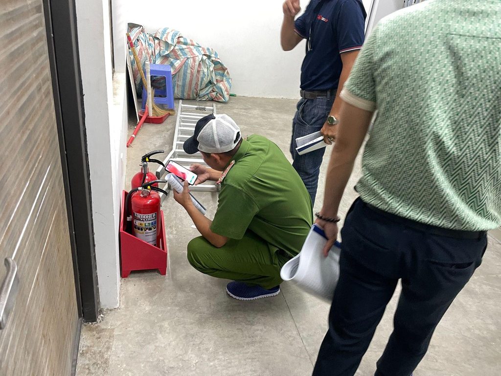 Nghiệm thu và bàn giao để đưa vào sử dụng